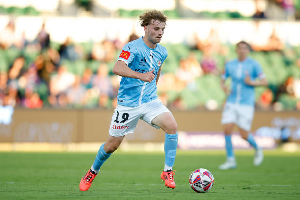 中国足球必 中国足球必